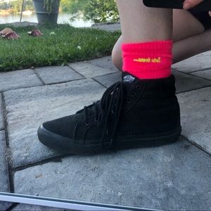 vans sk8-hi black sneakers